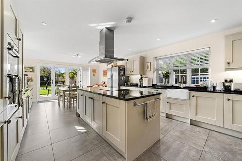 4 bedroom detached house for sale, The Heath, Tattingstone