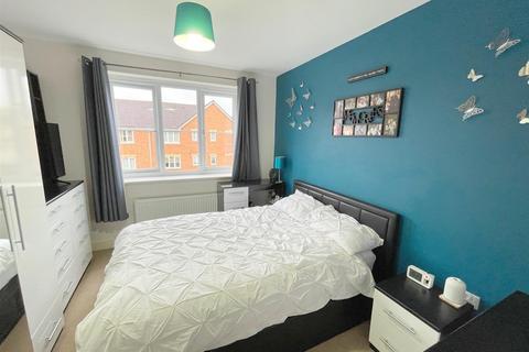 70 Clover Grove, Leekbrook, Leek, ST13 7AS