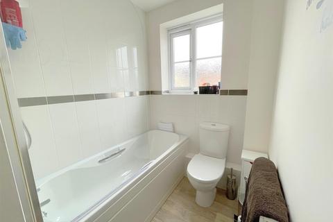 70 Clover Grove, Leekbrook, Leek, ST13 7AS