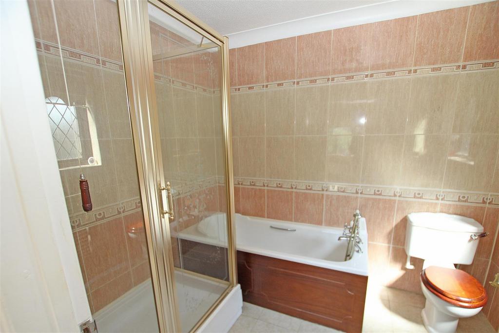 Ensuite.jpg