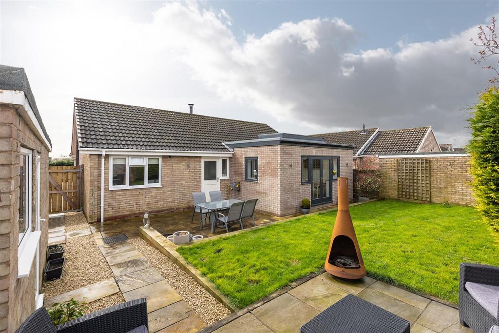 Farmanby Close 61 External-7.jpg