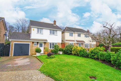 4 bedroom detached house for sale, Agincourt Close, St. Leonards-On-Sea