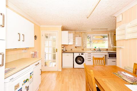 52 Asten Fields, Battle, TN33 0HR