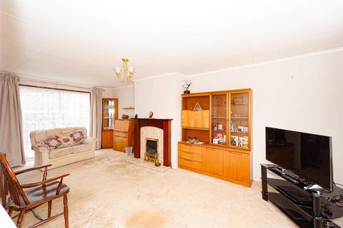52 Asten Fields, Battle, TN33 0HR