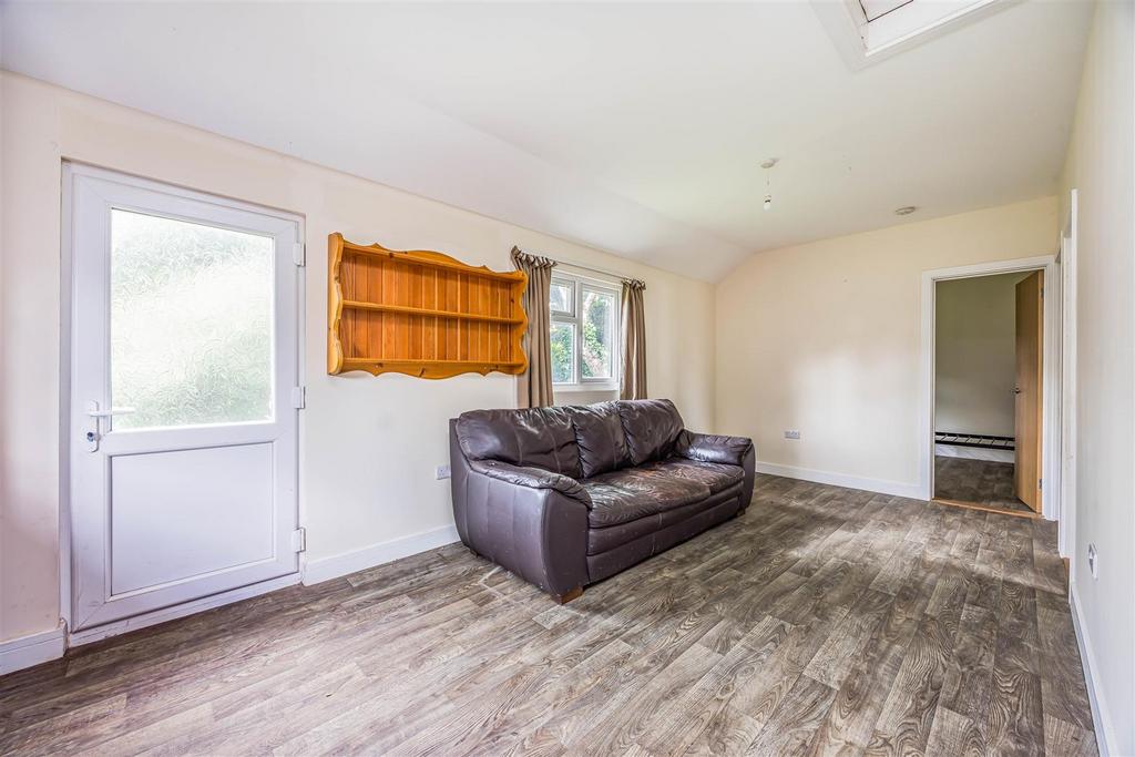 136 London Road, Widley-Small-Portico Marketing-O'H