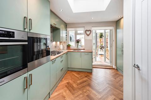 284 Burnt Oak Lane, Sidcup, DA15 8LN