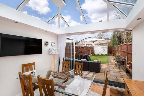 284 Burnt Oak Lane, Sidcup, DA15 8LN