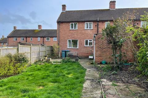 3 bedroom semi-detached house to rent, Pearson Road, Arundel BN18