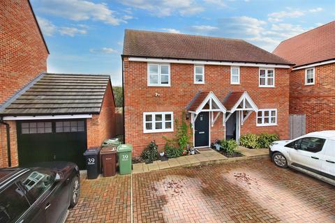 2 bedroom semi-detached house for sale, Oxford Down, Chinnor