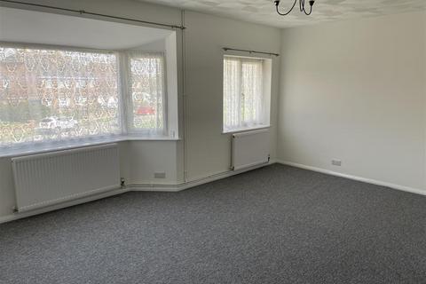 2 bedroom apartment to rent, Wick Farm Road, Littlehampton BN17