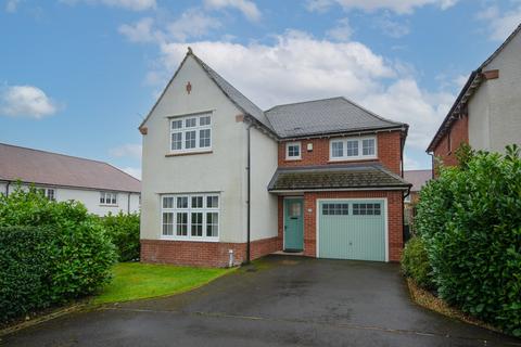 4 bedroom detached house to rent, Woods Road, Hartford, Northwich, CW8