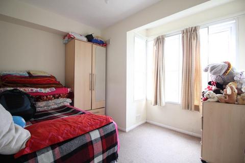 1 bedroom house to rent, High Street, Langley