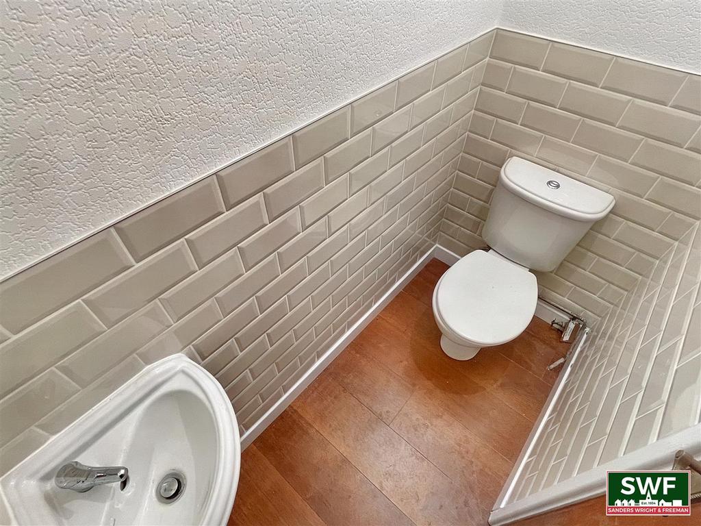 Guest cloakroom
