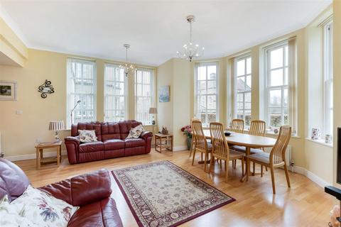 2 bedroom apartment for sale, Jill Kilner Drive, Burley In Wharfedale LS29