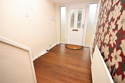 3 bedroom detached house to rent, Carlyle Avenue, Kidderminster