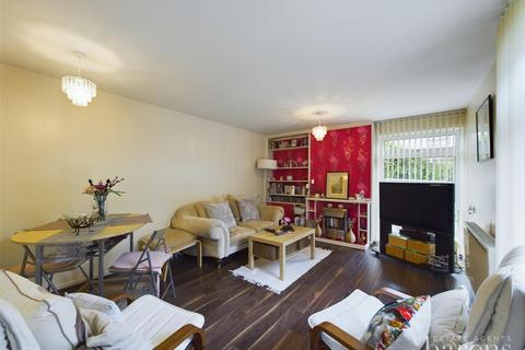 177 Warwick Road, Basingstoke, RG23 8EB