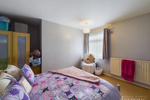 177 Warwick Road, Basingstoke, RG23 8EB