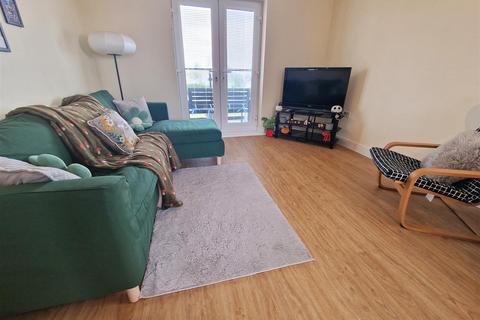 2 bedroom flat for sale, Westinghouse Park, Chippenham