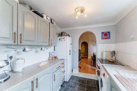 10 Askern Road, Carcroft, Doncaster, DN6 8DE
