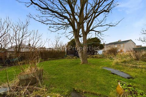 4 bedroom end of terrace house for sale, West End, St. Margarets Hope, Orkney