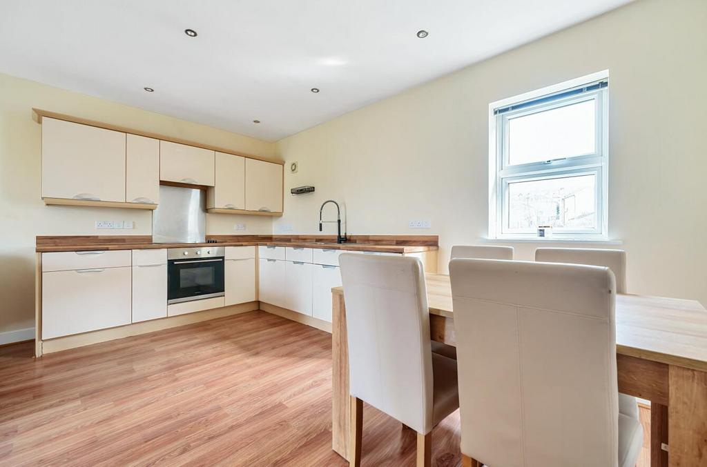 KITCHEN &amp; DINING AREA