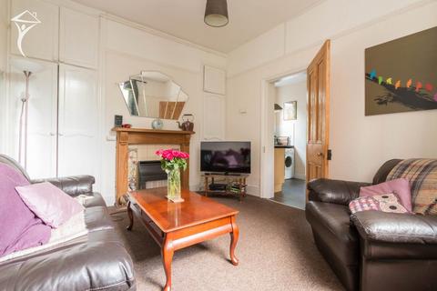 3 bedroom flat to rent, Wake Green Road, Moseley, B13 9PY