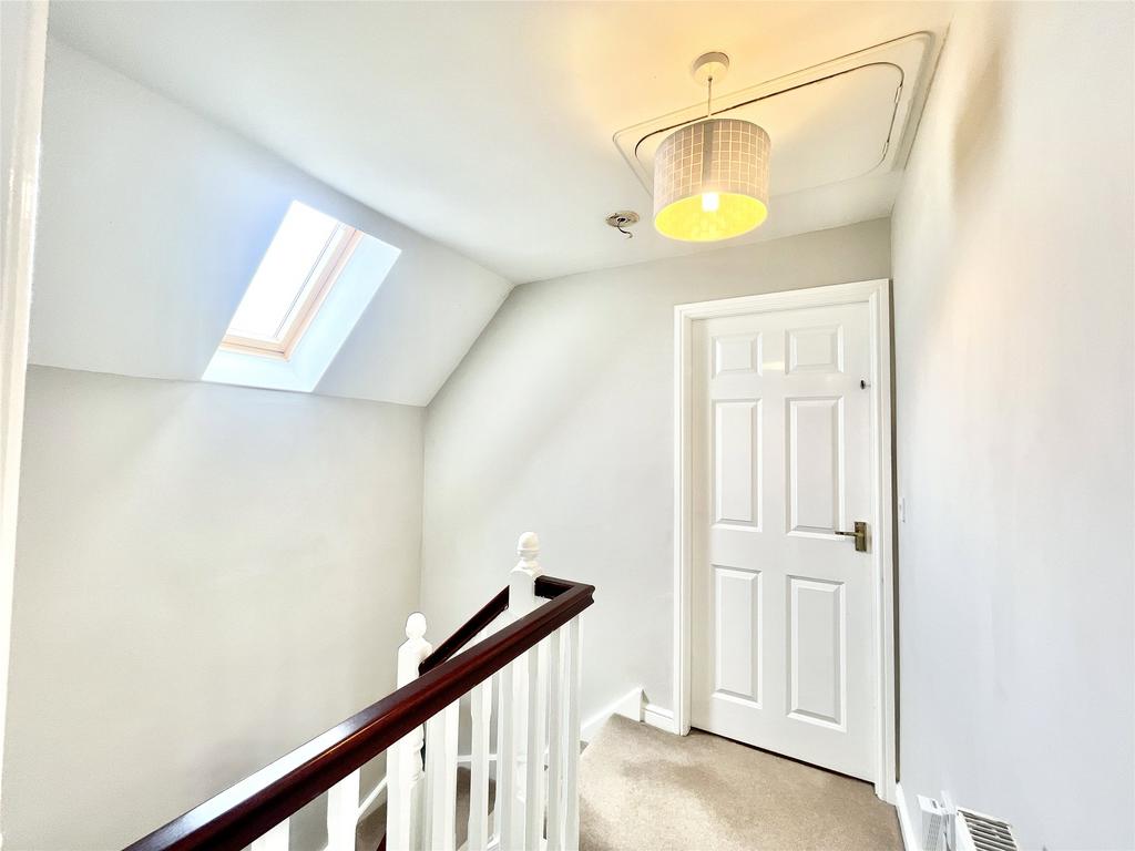 2nd Floor Landing