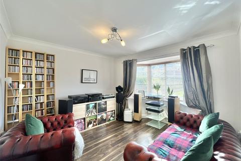 209 Redgrave Close, Gateshead, NE8 3JT