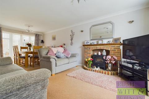 4 bedroom detached house for sale, Telham Close, Hastings
