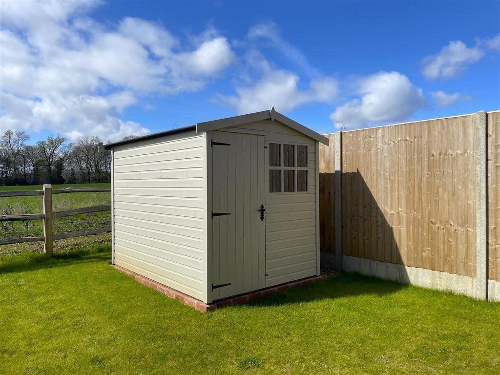 Shed.jpg