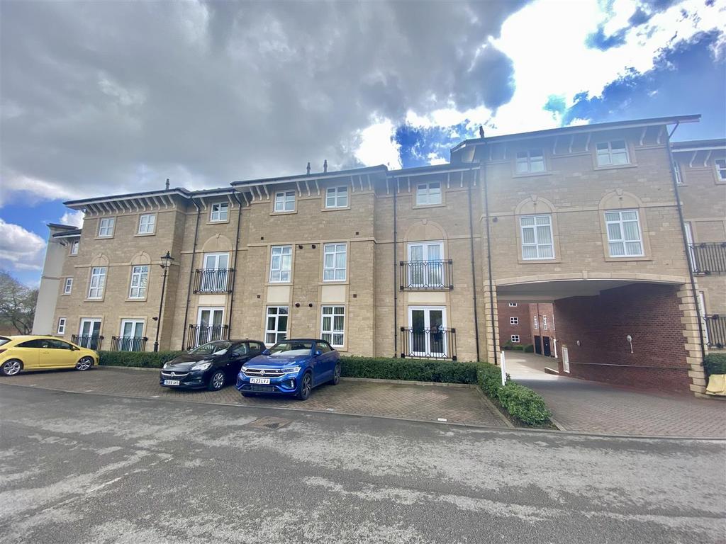 Marmaville Court, Mirfield 2 bed apartment for sale £195,000