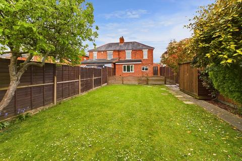 184 Calton Road, Gloucester, GL1 5ER