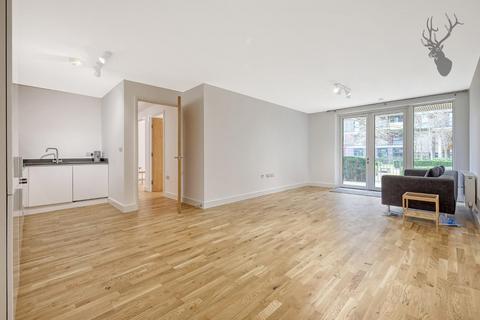 3 bedroom apartment to rent, Queensbridge Road, Haggerston Park E2