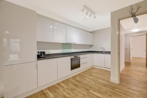 3 bedroom apartment to rent, Queensbridge Road, Haggerston Park E2