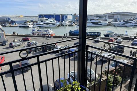 3 bedroom apartment for sale, Barbers Wharf, The Quay, Poole, BH15