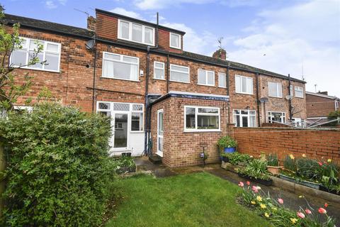 3 bedroom terraced house for sale, Springhead Avenue, Hull