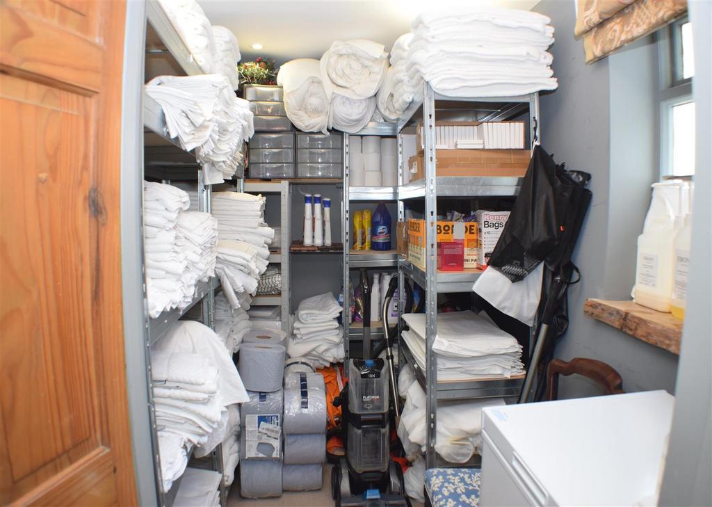 Office/storage room:
