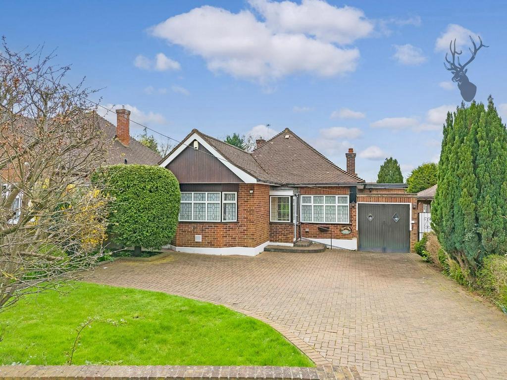 Stapleford Road, Stapleford Abbotts... 3 bed house for sale £635,000