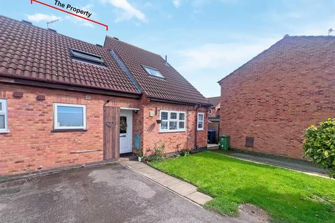 1 bedroom terraced house for sale, Foxtail Close, Stratford-upon-Avon