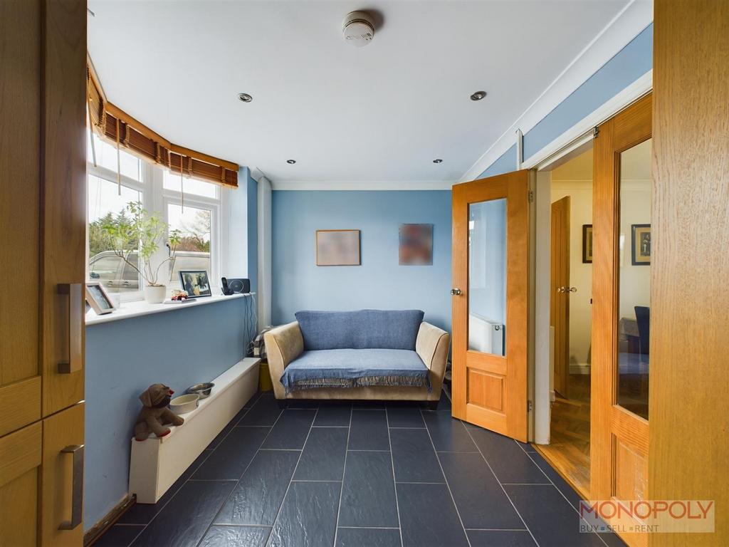 Snug