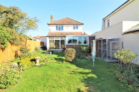 3 bedroom detached house for sale, Oxford Road, Frinton-On-Sea