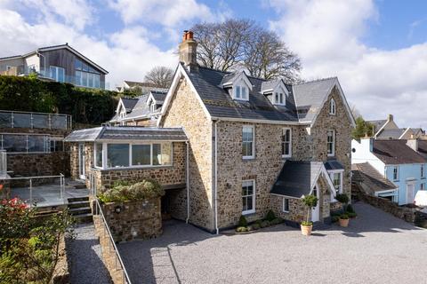 6 bedroom detached house for sale, St. Brides Hill, Saundersfoot