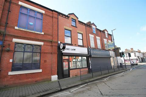 Property to rent, Manchester Road, Manchester M34
