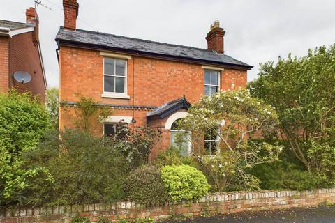 4 bedroom detached house for sale, Lower Quest Hills Road, Malvern
