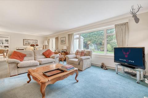 4 bedroom detached house for sale, Stanmore Way, Loughton