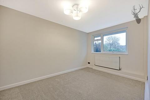 39 Madells, Epping, CM16 4NW