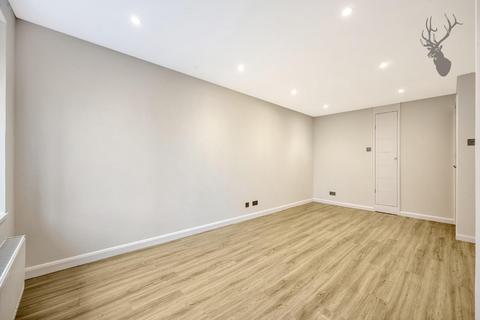 39 Madells, Epping, CM16 4NW