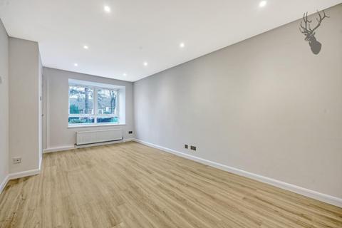 39 Madells, Epping, CM16 4NW