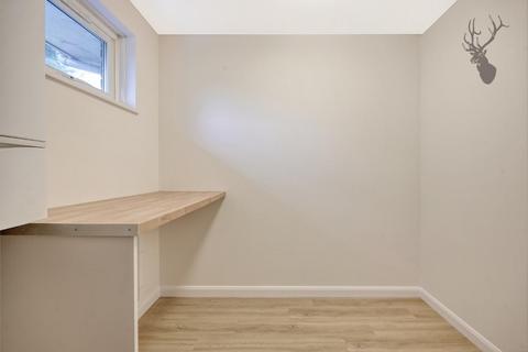 39 Madells, Epping, CM16 4NW