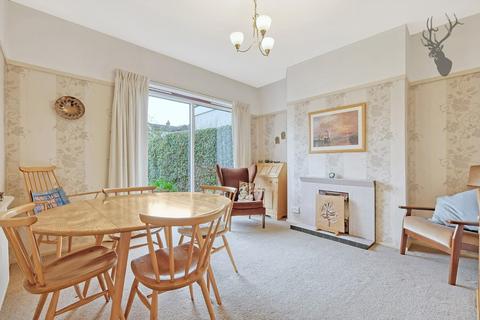 17 Heath Drive, Theydon Bois, Epping, CM16 7HL